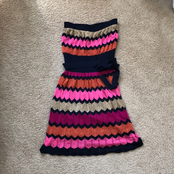 Laundry By Shelli Segal Dresses & Skirts - Laundry By Shelli Segal Knit Chevron Dress